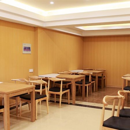 格林豪泰上海松江区延寿路李塔快捷酒店 朱泾镇 外观 照片