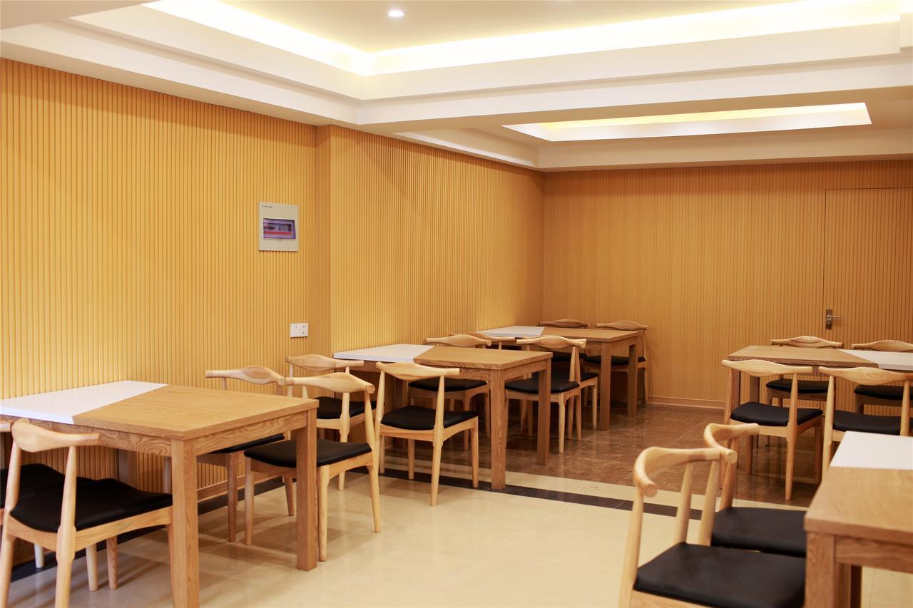格林豪泰上海松江区延寿路李塔快捷酒店 朱泾镇 外观 照片